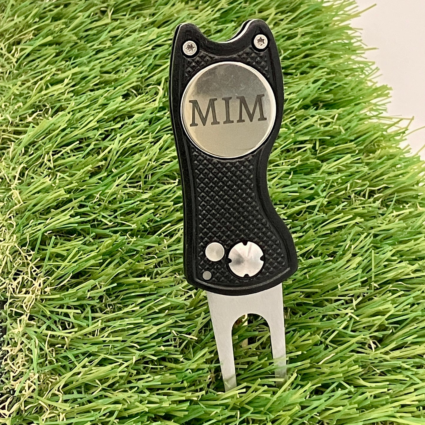 Personalized Golf Divot Repair Tool with Magnetic Ball Marker - The Contraptory