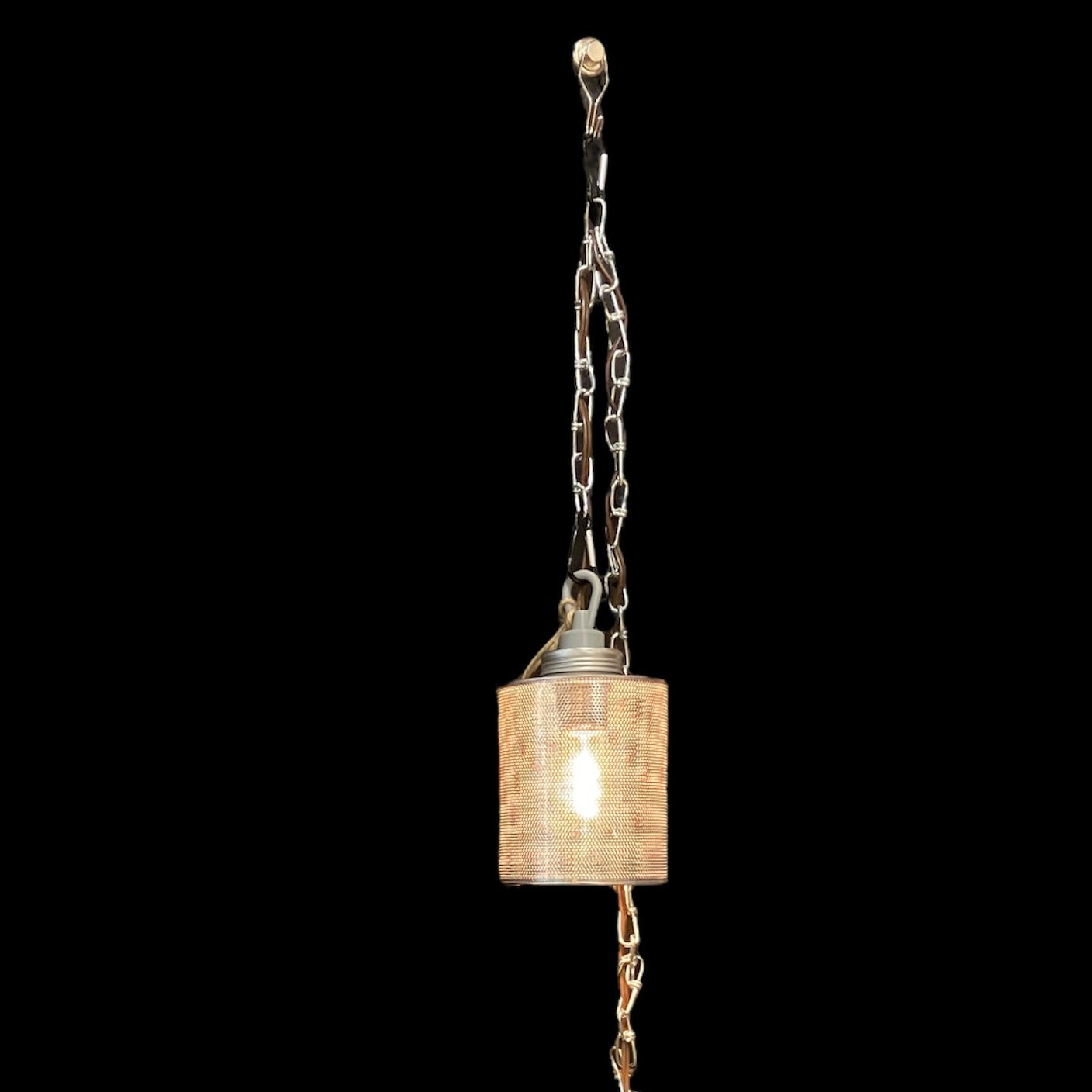 Mesh Canister Pendant Lamp