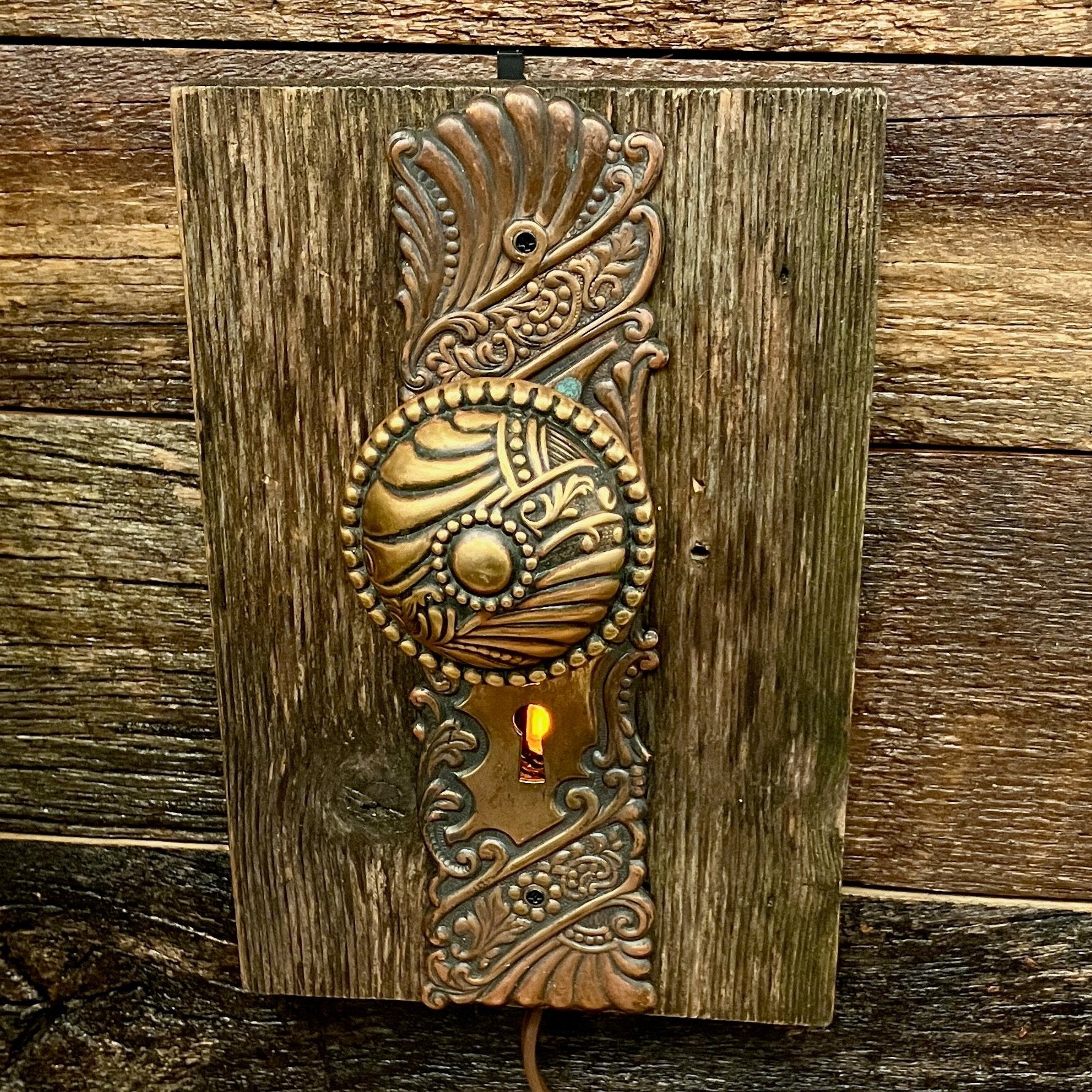 Glowing Keyhole Doorknob Wall Hanging